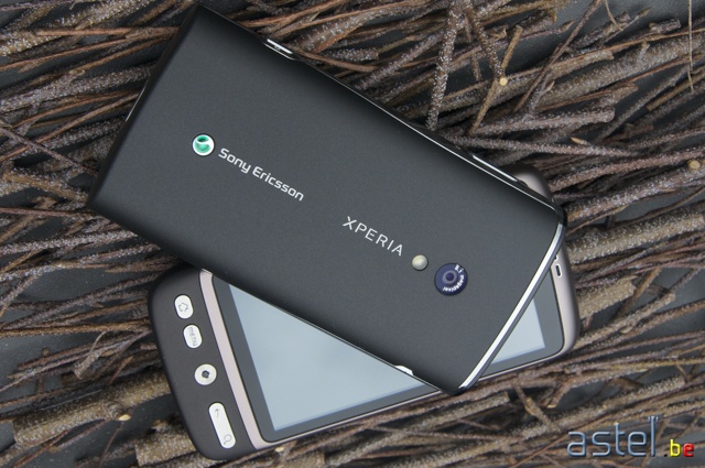 HTC Desire Vs SE Xperia X10